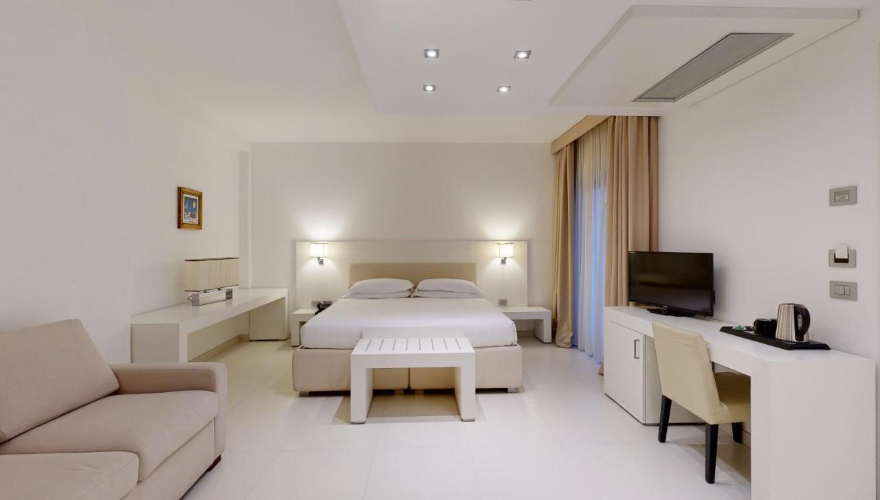 Hotel Monte Sarago Ostuni Exterior photo